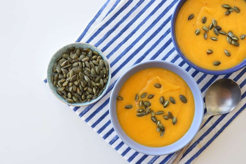 מרק כתום עם עדשים. | אפרת ליכטנשטט