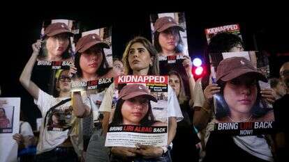 משפחות החטופים בכיכר. | מרים אלסטר, פלאש 90