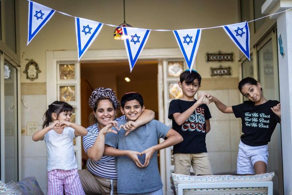 משפחת ארוסי. | אריק סולטן