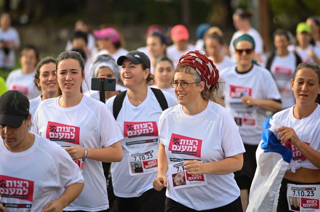 נשים רצות למען לשחרור החטופים. | מיכאל גלעדי/פלאש90