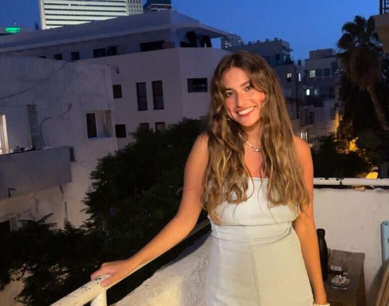 אלכסה גרינשטיין. | עצמי