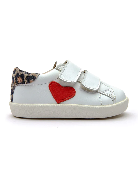 נעל סניקרס לילדים של אולד סולס. | יח"צ