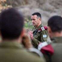 הרמטכ"ל הרצי הלוי בביקור בגבול הצפון. | דוד כהן/פלאש 90 הרמטכ"ל הרצי הלוי בביקור בגבול הצפון. | דוד כהן/פלאש 90