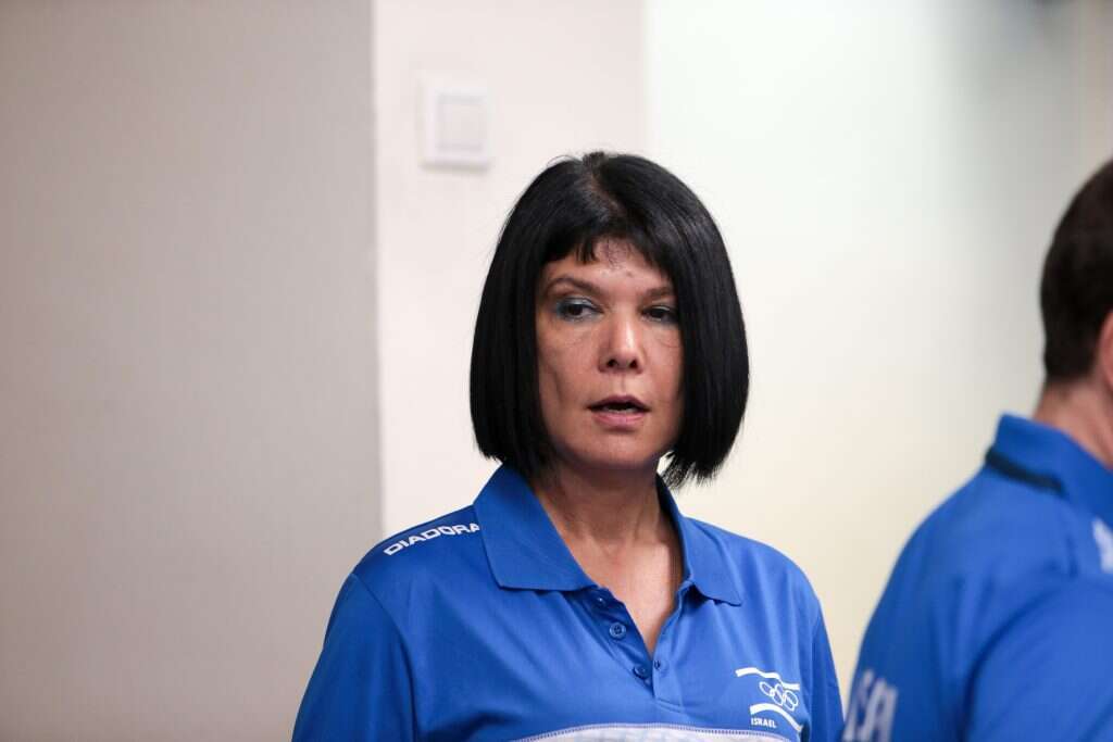 "לא אחזור למדינה שפוגעת בעם שלי". אירה ויגדורצ'יק. | אורן בן חקון