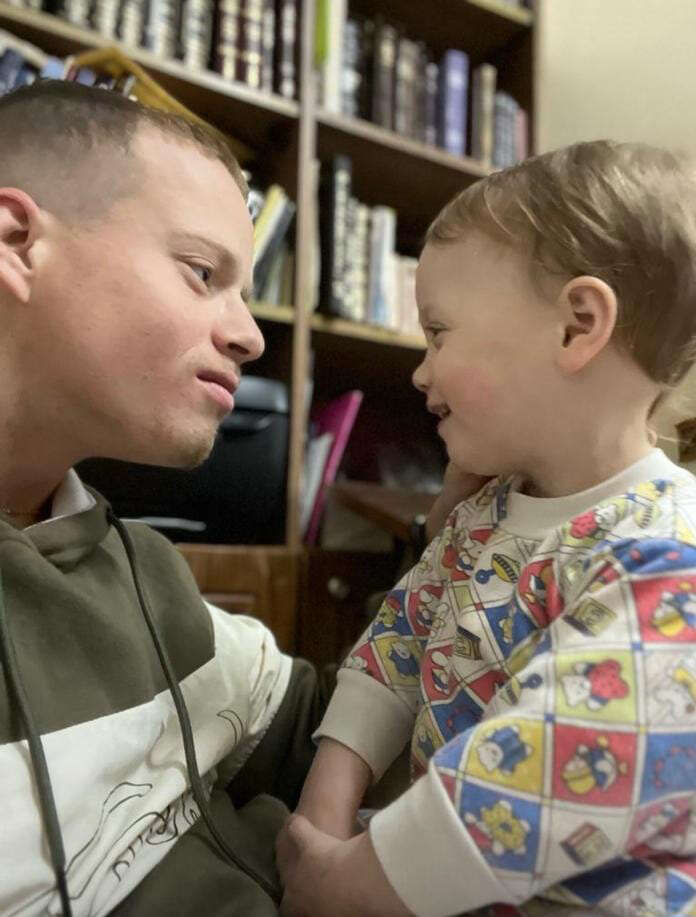 אחותו הצעירה. | באדיבות המשפחה