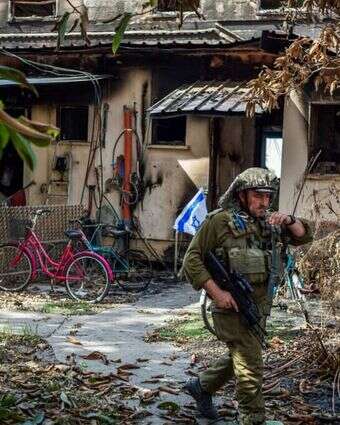 קרב גבורה. קיבוץ כיסופים ימים ספורים לאחר תחילת המלחמה. | גטי אימג'ס