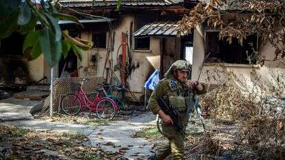 קרב גבורה. קיבוץ כיסופים ימים ספורים לאחר תחילת המלחמה. | גטי אימג'ס