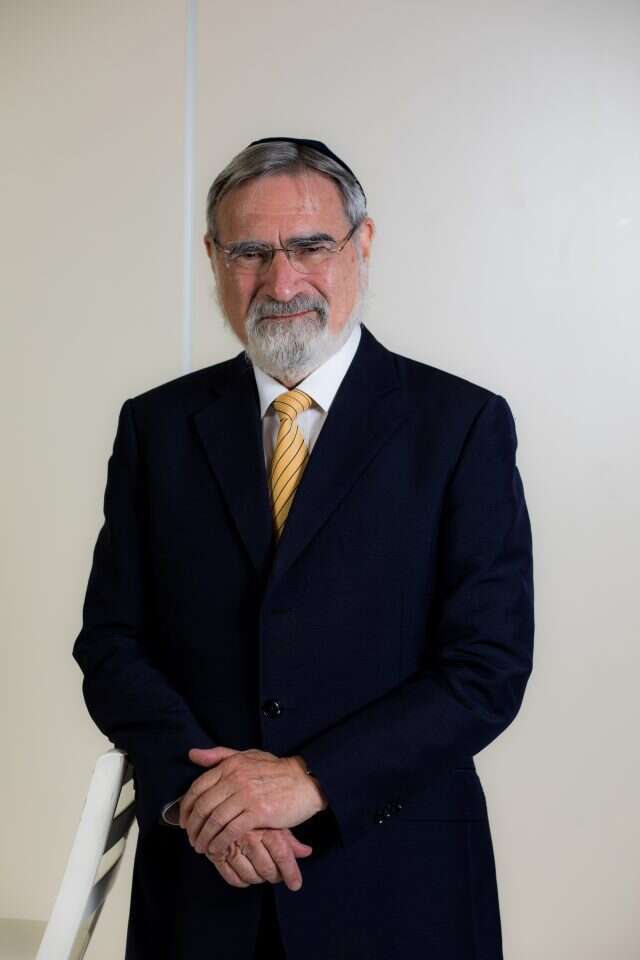 הגדיר באופן ממצה את הרוע האלטרואיסטי של חמאס. הרב זקס ז"ל. | אריק סולטן