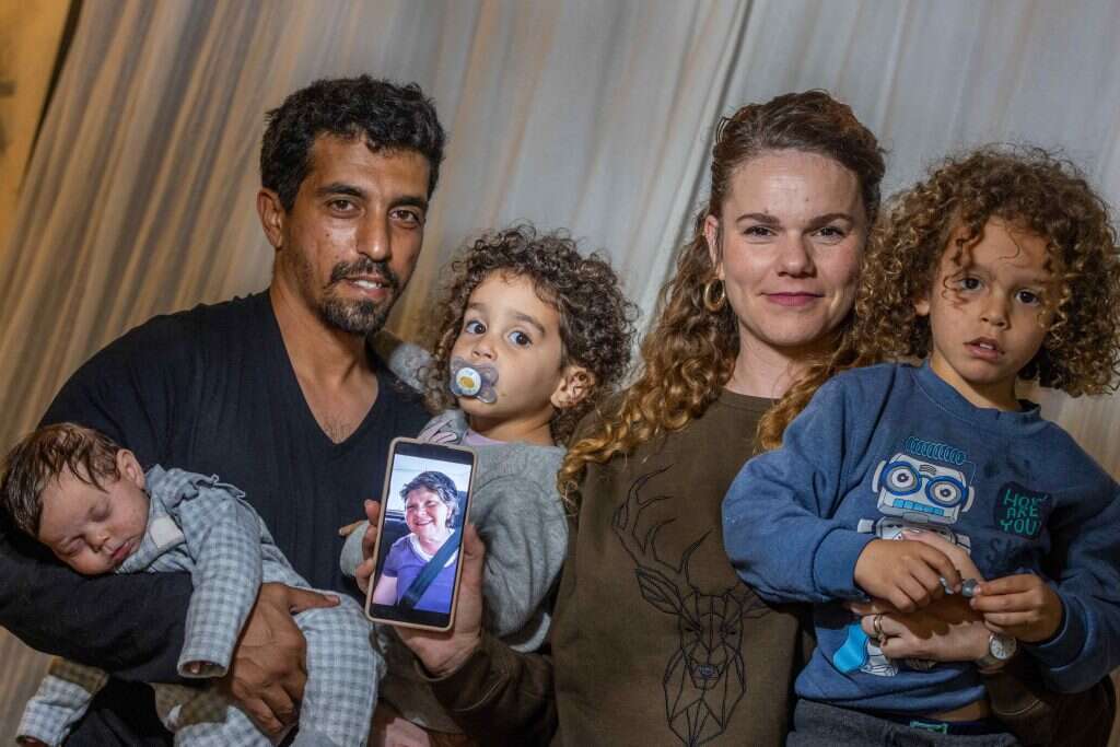 "חשבתי שאשב שבעה על ארבעה בני משפחה". ליאורה, דור וילדיהם. | יוסי אלוני