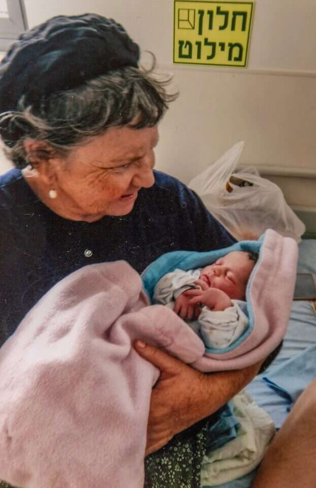 רצחו סבתא עם שקית ממתקים ביד. מרסל ואסיף בתמונה ראשונה ואחרונה. | באדיבות המשפחה