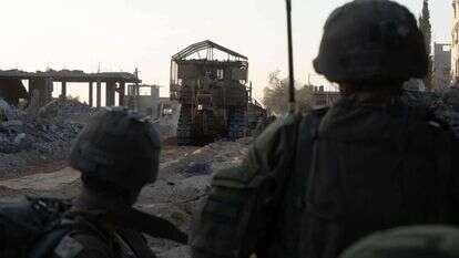 לוחמי צה"ל פועלים ברצועת עזה. | דו"צ