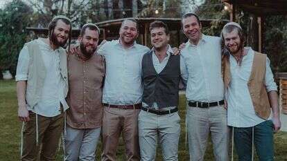 "הגיבורות האמיצות הן הנשים שלנו בעורף". משפחת דיקשטיין. | אושרי חטואל