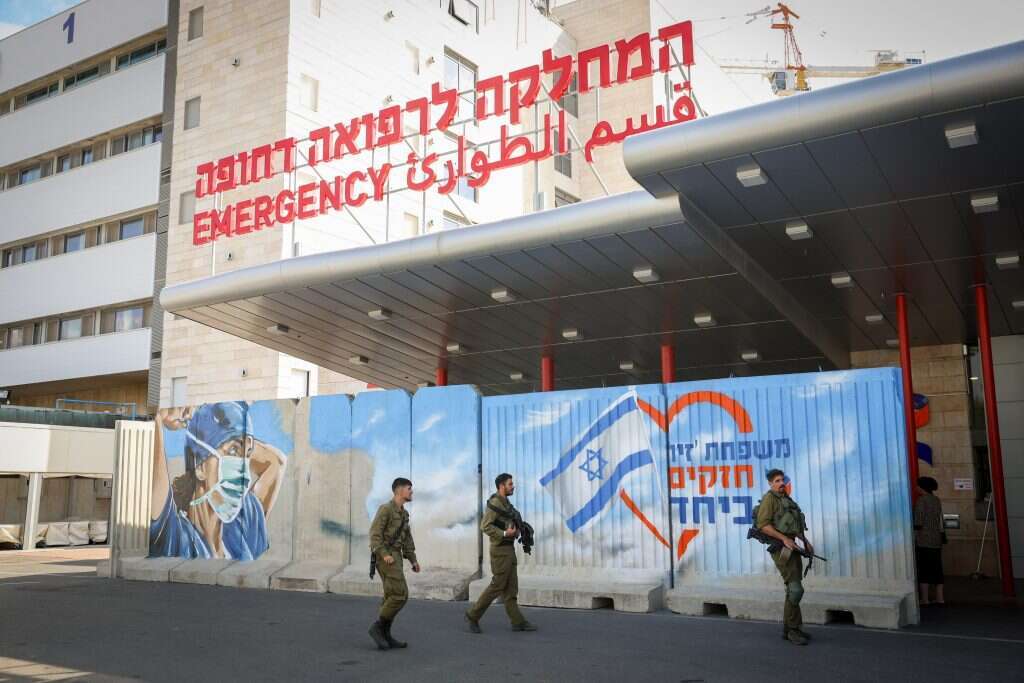 המרכז הרפואי "זיו" בצפת. | דוד כהן, פלאש 90 המרכז הרפואי "זיו" בצפת. | דוד כהן, פלאש 90