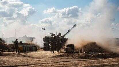 תותחנים בפעילות בדרום. | דו"צ