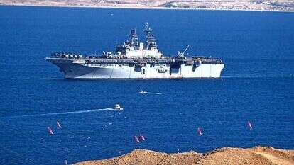 ספינה אמריקנית במפרץ אילת. | פלאש 90 ספינה אמריקנית במפרץ אילת. | פלאש 90