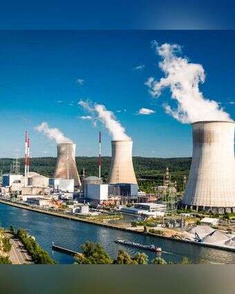 תחנת אנרגיה גרעינית בבלגיה. | שאטרסטוק