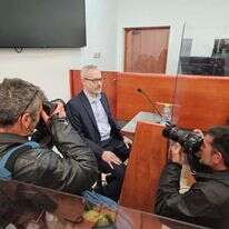 רן ברץ מעיד במשפט נתניהו בבית המשפט המחוזי בירושלים. | שילה פריד