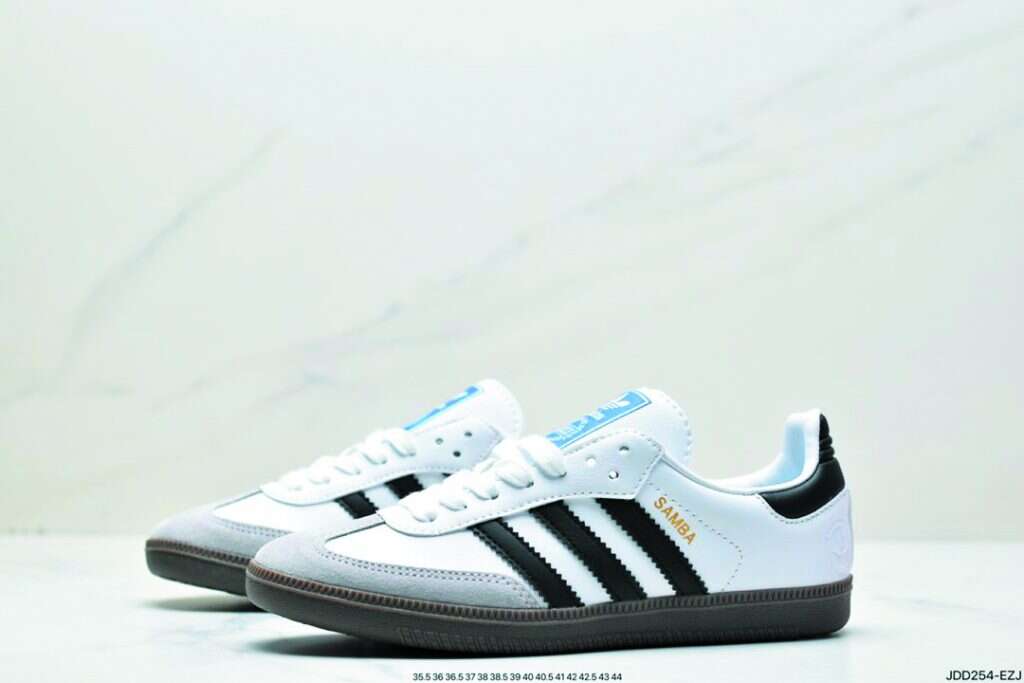 אדידס | יח"צ חו"ל