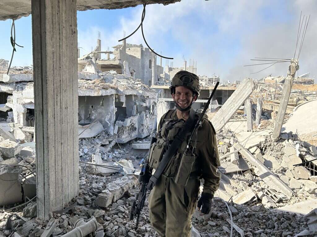 הכוח הראשון שנכנס ממזרח למערב. מג"ד 74 , סא"ל אורן שינדלר. | חגי סגל הכוח הראשון שנכנס ממזרח למערב. מג"ד 74 , סא"ל אורן שינדלר. | חגי סגל