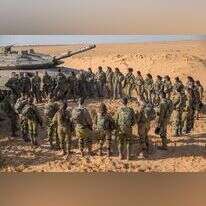 לוחמי ולוחמות שריון. | דו"צ