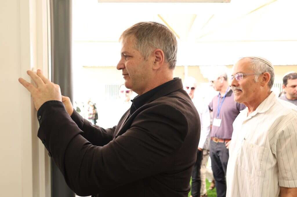 שר החינוך יואב קיש באירוע חנוכת בית הספר החדש בים המלח. | מישל אמזלג, לע"מ