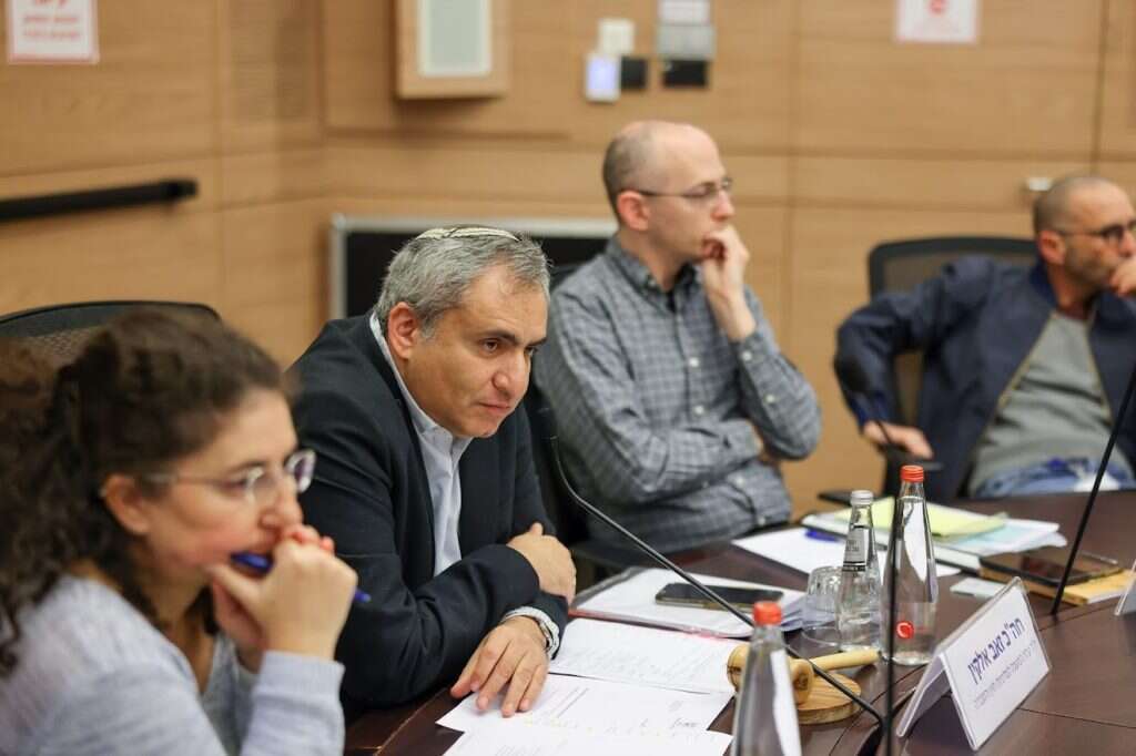 יו"ר הוועדה, ח"כ זאב אלקין בדיון היום כנסת. | נועם מושקוביץ, דוברות הכנסת