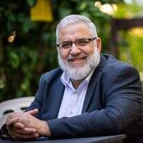 הרב אביחי קצין. | אריק סולטן