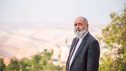 הרב חיים סבתו. | אביטל הירש