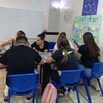 תלמידים בתיכון של רשת אמי"ת במלון לאונרדו אין בים המלח. | דוד דביר