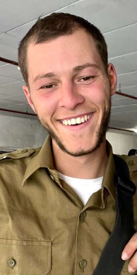 סמל עמית זיו הוד הי"ד, לוחם בחטיבת 188, שנפל בגבול הצפון. | אתר צה"ל