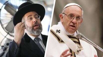 האפיפיור פרנציסקוס והרב דוד לאו. | AP ,נועם רבקין פנטון - פלאש 90 האפיפיור פרנציסקוס והרב דוד לאו. | AP ,נועם רבקין פנטון - פלאש 90