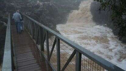 מפל סער זורם. | אייל מרגולין, פלאש 90