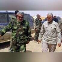 רזא מוסאווי (משמאל) עם קאסם סלימאני