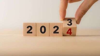 סיכום שנה. | שאטרסטוק