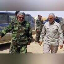 סייד רזי מוסאווי (משמאל) עם קאסם סולימאני. | מתוך הרשתות החברתיות, שימוש על פי סעיף 27 א' לחוק זכויות יוצרים