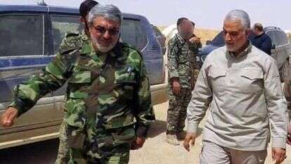 סייד רזי מוסאווי (משמאל) עם קאסם סולימאני. | מתוך הרשתות החברתיות, שימוש על פי סעיף 27 א' לחוק זכויות יוצרים