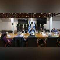 בני המשפחות במפגש עם נתניהו, בשבוע שעבר. | עמוס בן־גרשום, לע"מ