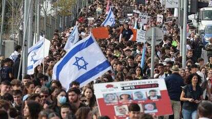 הפגנה למען שחרור החטופים בירושלים. | אי.פי.איי