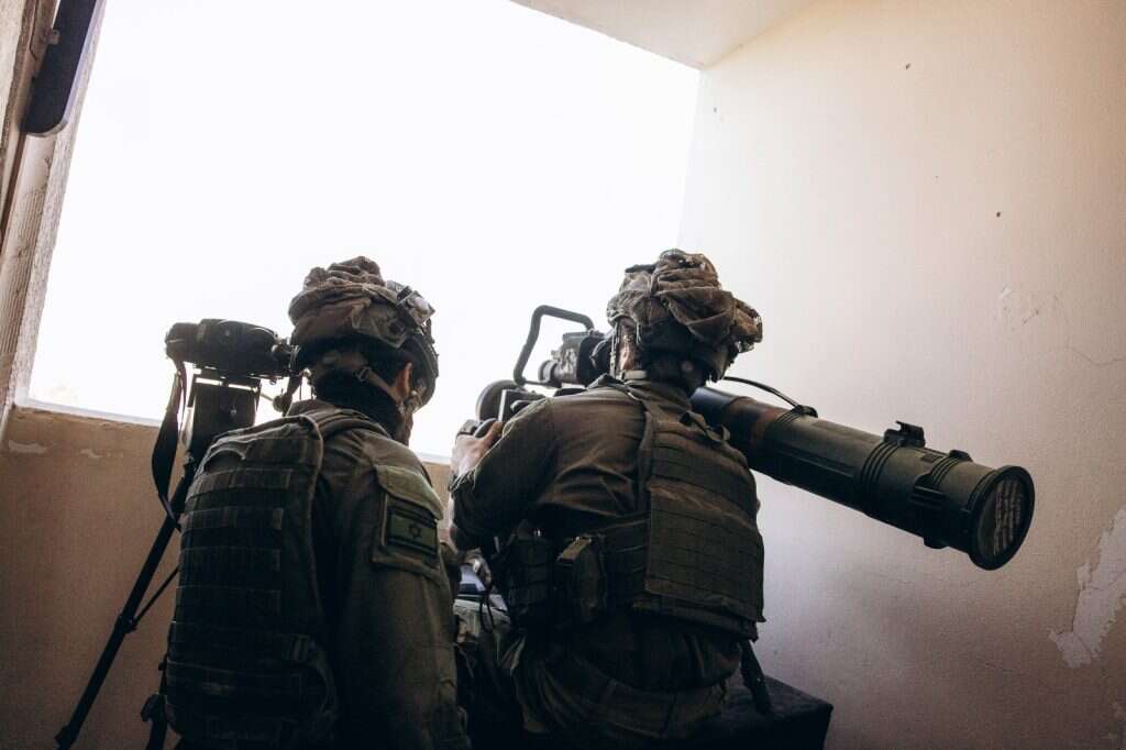 פעילות לוחמי גדוד 7220 בחטיבת יפתח (11) בשג'עייה, עזה. | דובר צה"ל פעילות לוחמי גדוד 7220 בחטיבת יפתח (11) בשג'עייה, עזה. | דובר צה"ל