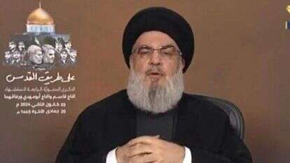 נסראללה בנאום. | מסך