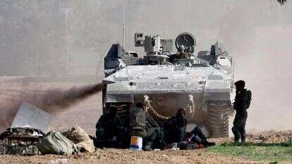 כוחות ישראלים מחוץ לרצועת עזה. | AFP כוחות ישראלים מחוץ לרצועת עזה. | AFP