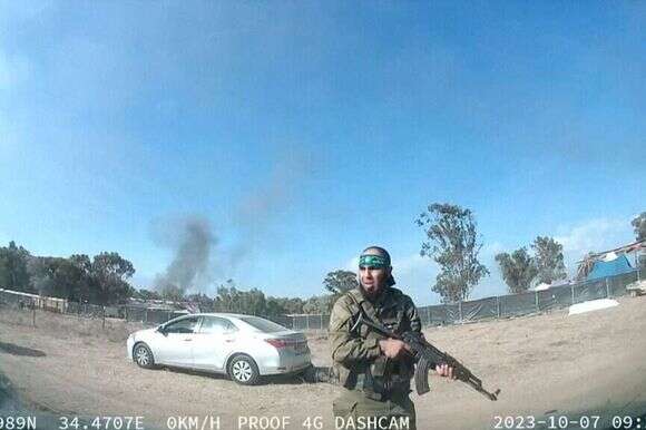 מחבל חמאס באיזור מסיבת הנובה ברעים, שמחת תורה תשפ"ד | AFP