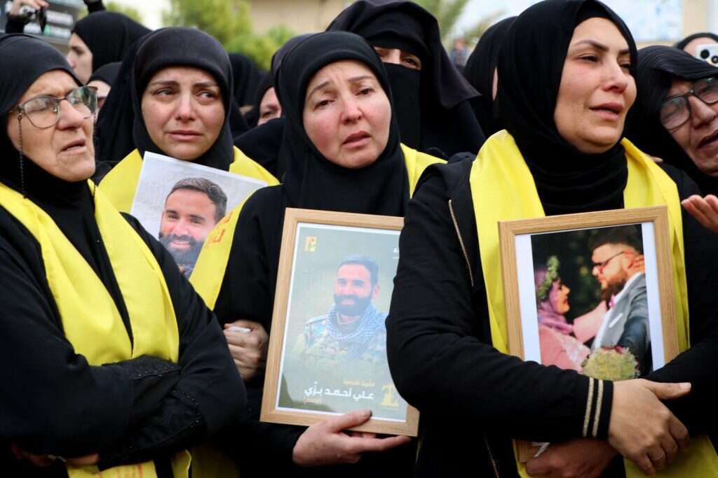 הלוויה של מפקדי החיזבאללה שחוסלו בסוף דצמבר. | AFP