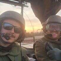 אחים לטנק: איתי רבץ וישראל כהן בטנק ברצועת עזה. ללא קרדיט