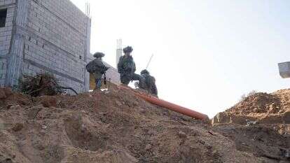 לוחמי צה"ל ליד רשת מנהרות שנחשפה במרכז רצועת עזה. | דובר צה"ל