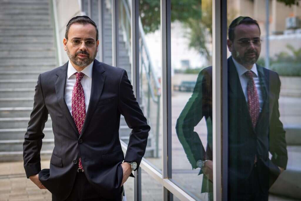 שר הבריאות אוריאל בוסו. | אריק סולטן