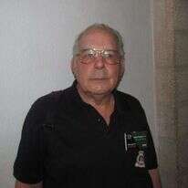 ד"ר עמנואל לוטם בכנס אייקון 2016. | שי אבידן, דרך ויקיפדיה