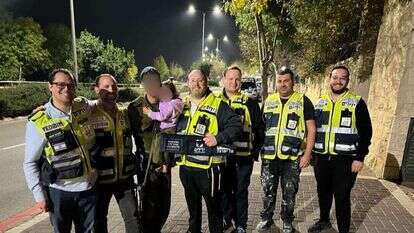 מתנדבי ארגון "ידידים". | ידידים