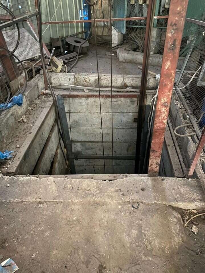 מעלית תת-קרקעית במחרטת הענק של חמאס לייצור טילים, באל-בורייג'. | דובר צה"ל