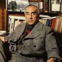 הספיק להיות סופר, טייס קרב, דיפלומט, נספח תרבות ובמאי קולנוע. רומן גארי יום לפני התאבדותו. | גטי אימג'ס